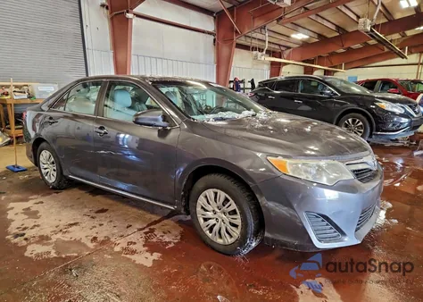 2013 Toyota Camry L z USA, uszkodzony, nr VIN 4T4BF1FK7DR296995